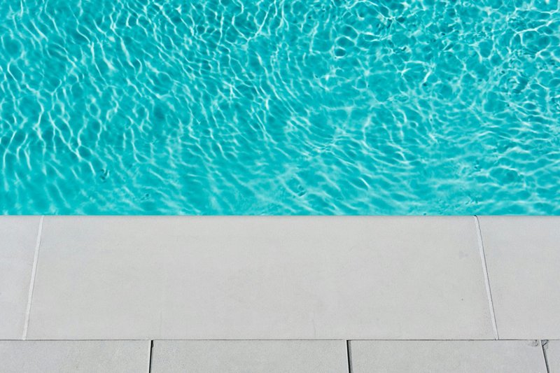 Consejos para alargar la vida útil de tu piscina
