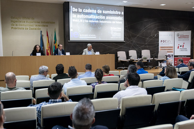 El Colegio de Ingenieros Industriales de Castell acogi el evento