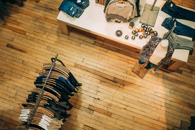 Mejorar la experiencia del cliente en tu tienda de ropa